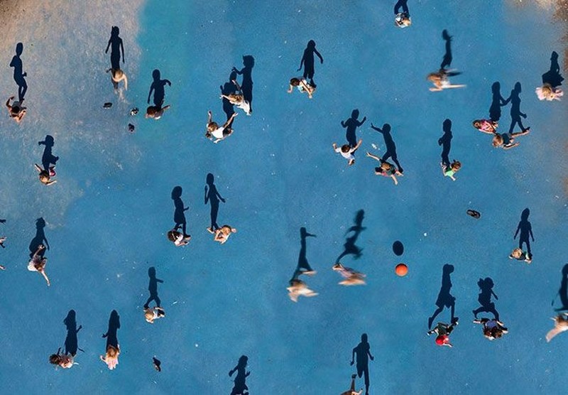 Potret Bayangan yang Bikin Mata Gagal Fokus