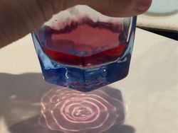 Potret Bayangan yang Bikin Mata Gagal Fokus