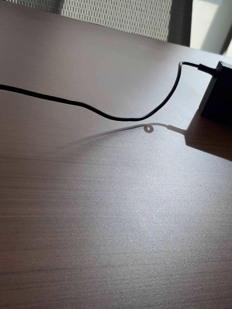 Potret Bayangan yang Bikin Mata Gagal Fokus