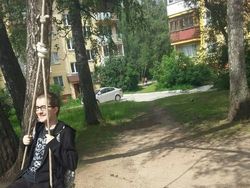 Potret Bayangan yang Bikin Mata Gagal Fokus