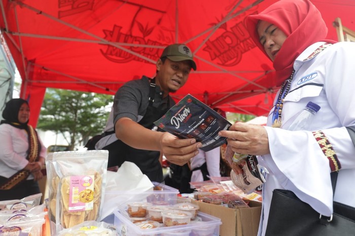 Relawan Sandiaga Uno
