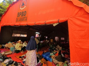 Cerita Korban Kebakaran di Jaksel Baru Bangun Rumah, Minta Bantuan Pemkot