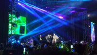 Taeyong NCT membawakan dua lagu yang membuat NCTzen yang memadati Beach City Internasional Stadium.  Foto: Ahsan/detikhot