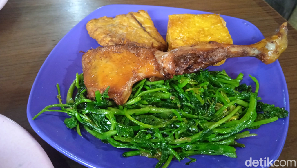 Ayam Gorowok