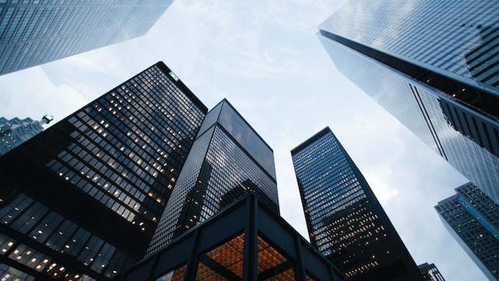 Corporate (korporasi) di kota metropolitan.
