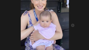 Jenniifer juga kadang membagikan foto putrinya di Stories Instagram. Foto: Instagram