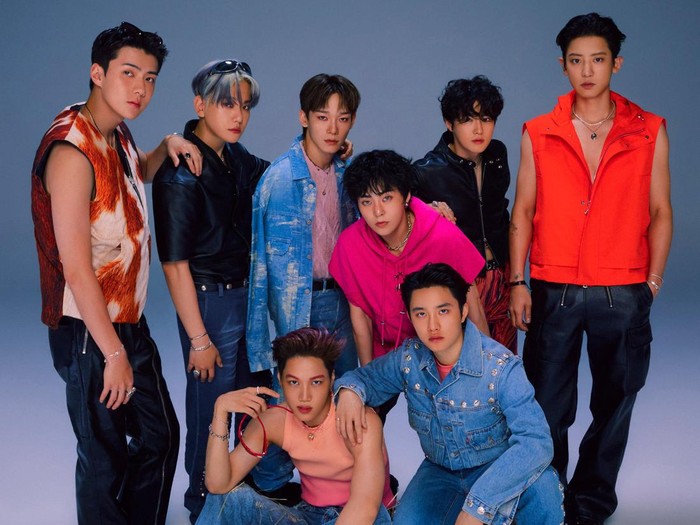 Teaser foto EXO untuk album EXIST.
