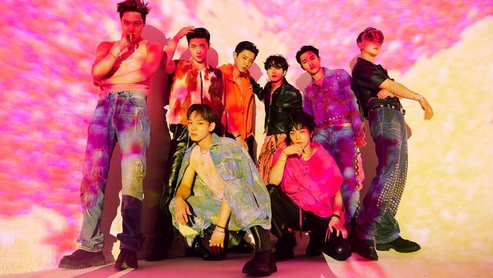 Teaser foto EXO untuk album EXIST.