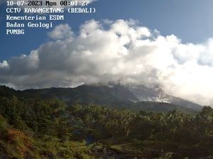 Gunung Karangetang Sulut 2 Kali Semburkan Awan Panas Guguran Pagi Ini