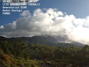 Gunung Karangetang Masih Erupsi Pagi Ini, Warga Diminta Siaga