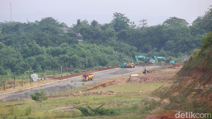 Harga Rumah Tinggi, Makin Tak Terbeli Melejitnya harga rumah hingga kurangnya persiapan finansial menjadi kendala terbesar pembelian rumah bagi kalangan milenial di Tanah Air.