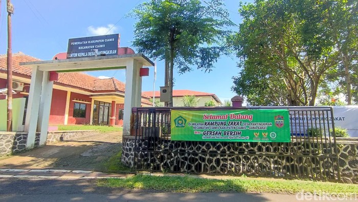 Kampung Zakat di Ciamis.