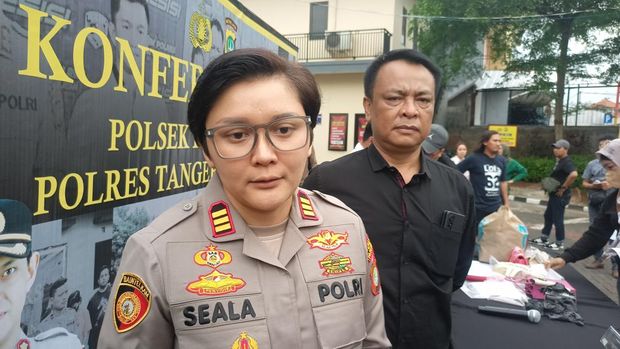 Kapolsek Pagedangan AKP Seala Syah Alam ( Adrial-detikcom)