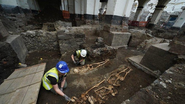 Kompleks kuburan manusia berusia 1.000 tahun ditemukan di lokasi pembangunan hotel di Kota Dublin