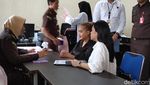 Senyum Lina Mukherjee TikToker Makan Babi Sebelum Ditahan