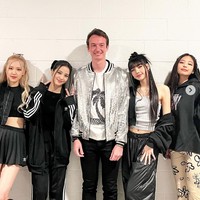 Pria yang dua tahun lebih tua dari Lisa BLACKPINK itu juga telah berfoto bersama rekan personelnya saat gelaran tur konser BORN PINK di Los Angeles tahun lalu. Foto: dok. Instagram @frederic.arnault