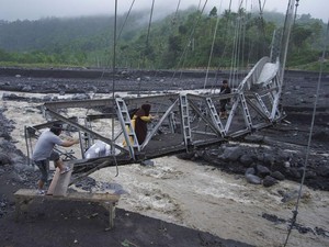 Mari Bantu Korban Banjir Lahar Dingin Semeru, Begini Caranya