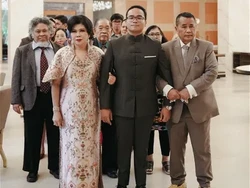 8 Foto Anak Hotman Paris Lamar Wanita Tionghoa, Seserahan Boks Penuh Uang