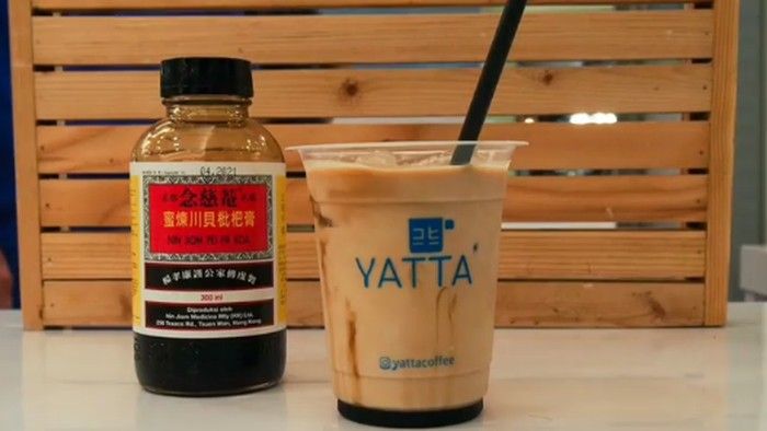 Makanan dan minuman dicampurkan obat batuk Pei Pa Koa