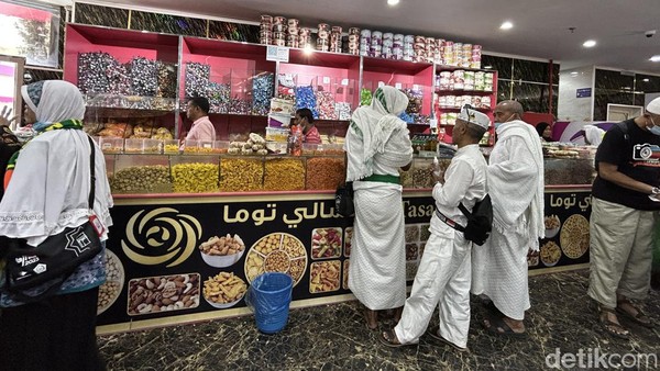 Mampir ke Pabrik Penyulingan Bunga Mawar di Taif, Diolah Jadi Parfum