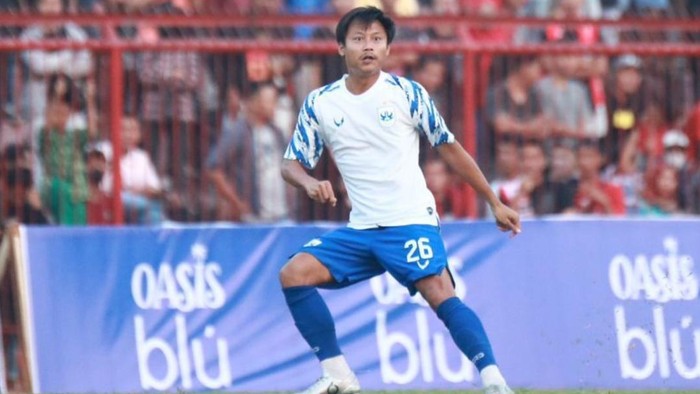 Pemain PSIS, Rifky Suryawan saat tampil di laga uji coba melawan Persijap, beberapa waktu lalu. Foto diunggah Senin (10/7/2023).