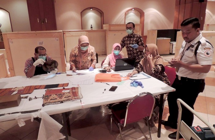 Museum Volkenkunde, Leiden, Belanda akan menyerahkan  barang bersejarah ke pemerintah Indonesia yang diwakili oleh Direktorat Jenderal Kebudayaan Kementerian Pendidikan, Kebudayaan, Riset dan Teknologi RI.