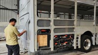 PT VKTR Teknologi Mobilitas Tbk mengembangkan fasilitas pabrik perakitan bus dan truk listrik di Magelang, Jawa Tengah, yang merupakan joint venture antara VKTR bersama PT Tri Sakti, melalui perusahaan patungan PT VKTR Sakti Industries.  