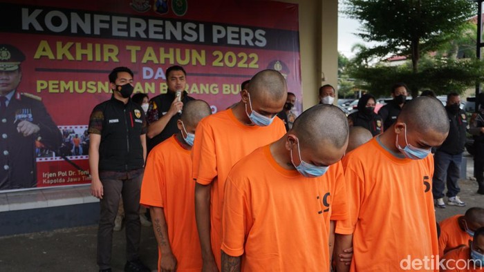 pengeroyokan di mojokerto