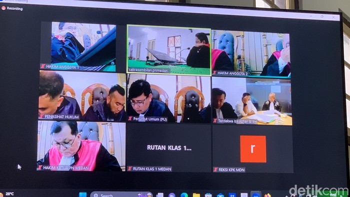 Persidangan eks Panglima GAM wilayah Sabang Izil Azhar di PN Medan