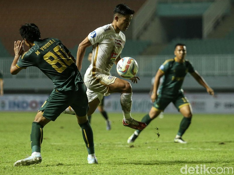 Persikabo 1973 vs Persija Jakarta berakhir tanpa pemenang dalam lanjutan BRI Liga 1 2023/2024. Macan Kemayoran diredam Laskar Padjajaran tanpa gol di Bogor.