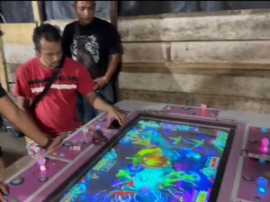 Polisi Tutup Paksa Lokasi Judi Sabung Ayam dan Tembak Ikan di Jambi