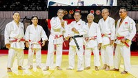 Jenderal Sigit juga mendapatkan sabuk hitam dan 5-judo. Sabuk hitam langsung disematkan oleh Pangkostrad sekaligus Ketua Umum Pengurus Besar Persatuan Judo Seluruh Indonesia (PB PJSI) Letjen TNI Maruli Simanjuntak.