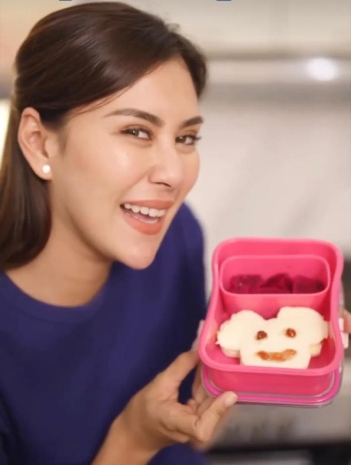 Syahnaz Sadiqah Syahnaz Sadiqah masak