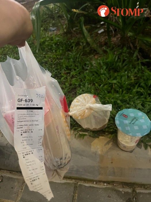 Tak Sengaja Tumpahkan Minuman, Ojol Ini Diancam Dipukul Pelanggan