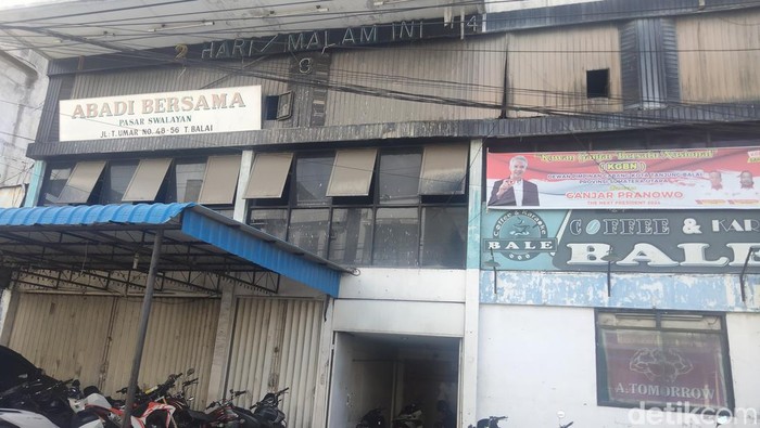 Tampak luar gedung Bioskop 21 di kota Tanjungbalai beralamat di Jalan Teuku Umar. (Perdana Ramadhan / detikSumut)