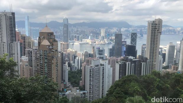 Trem di Hong Kong