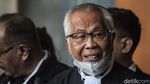 Usai Pembantaran 2 Pekan, Lukas Enembe Kembali Disidang