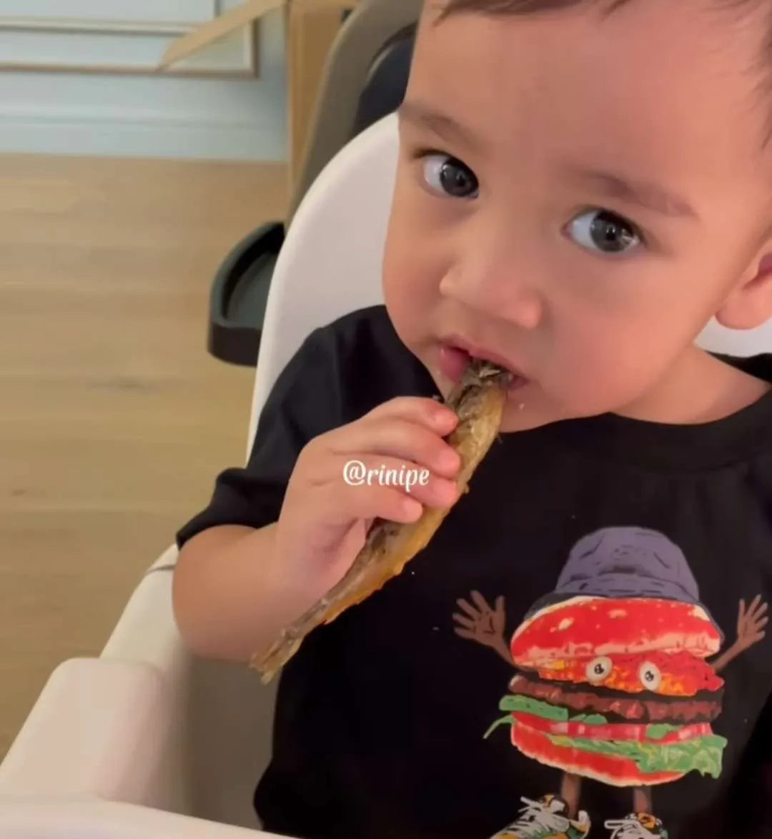 5 Momen Makan Rayyanza 'Cipung' yang Viral, Bikin Ngiler!