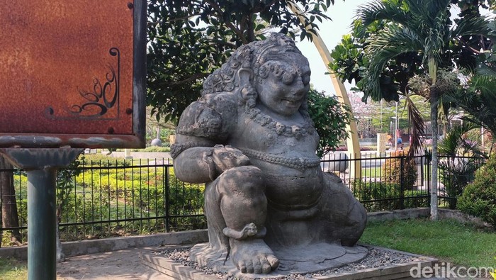 Arca Totok Kerot Kediri