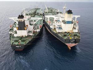 Dari Mana Asal Minyak Rp 4,6 T yang Diangkut Super Tanker Iran?