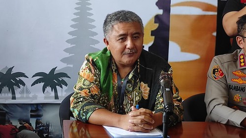 Dokter Instalasi Kedokteran Forensik dan Pemulasaran Jenazah RSUP Prof Ngoerah Ida Bagus Putu Alit menjelaskan hasil pemeriksaan jenazah anak dihabisi ayah dan bapaknya bunuh diri saat konferensi pers di Polsek Denpasar Barat, Selasa (11/7/2023).