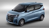 Weiao Boma yang merupakan mobil listrik dengan desain sangat menyerupai Toyota Alphard. Weiao Boma merupakan Alphard dengan ukuran lebih kecil namun sudah mengusung baterai sebagai sumber tenaganya. Foto: Car News China