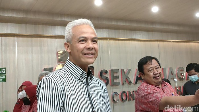 Gubernur Jawa Tengah Ganjar Pranowo di RSDM Moewardi Solo. Selasa (11/7/2023).