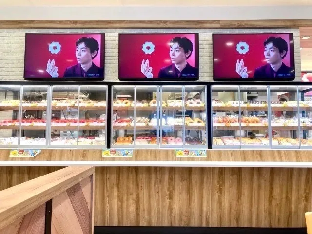 Gokil! Di Gerai Donat Ini Bisa Makan Sepuasnya Selama 60 Menit