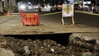Pengendara diharapkan berhati-hati saat melintas di sekitar proyek gorong-gorong tersebut.