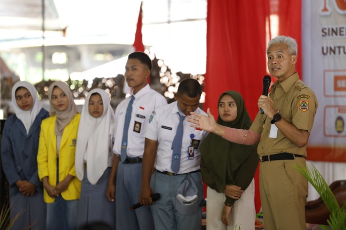 Selain Tangani Pungli Ini Inovasi Ganjar Di Sektor Pendidikan