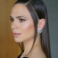 Setelah itu, seorang dokter Inggris dikabarkan menjadi kekasihnya. Namun, hubungan tersebut kandas juga pada awal tahun 2020. Foto: Instagram/@wellhayley