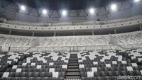 Indonesia Arena juga dilengkapi dengan pendingin ruangan yang terpusat.