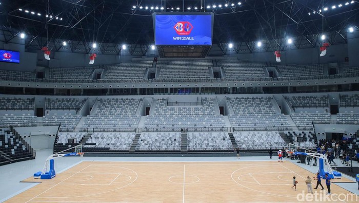 Indonesia Arena atau Stadion Multifungsi GBK, Senayan, Jakarta, siap menghelat Piala Dunia Basket 2023 pada Agustus mendatang. Yuk, lihat lebih dekat.
