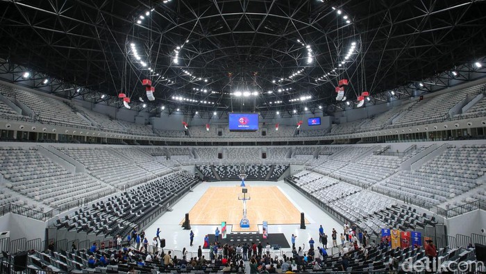 Indonesia Arena atau Stadion Multifungsi GBK, Senayan, Jakarta, siap menghelat Piala Dunia Basket 2023 pada Agustus mendatang. Yuk, lihat lebih dekat.